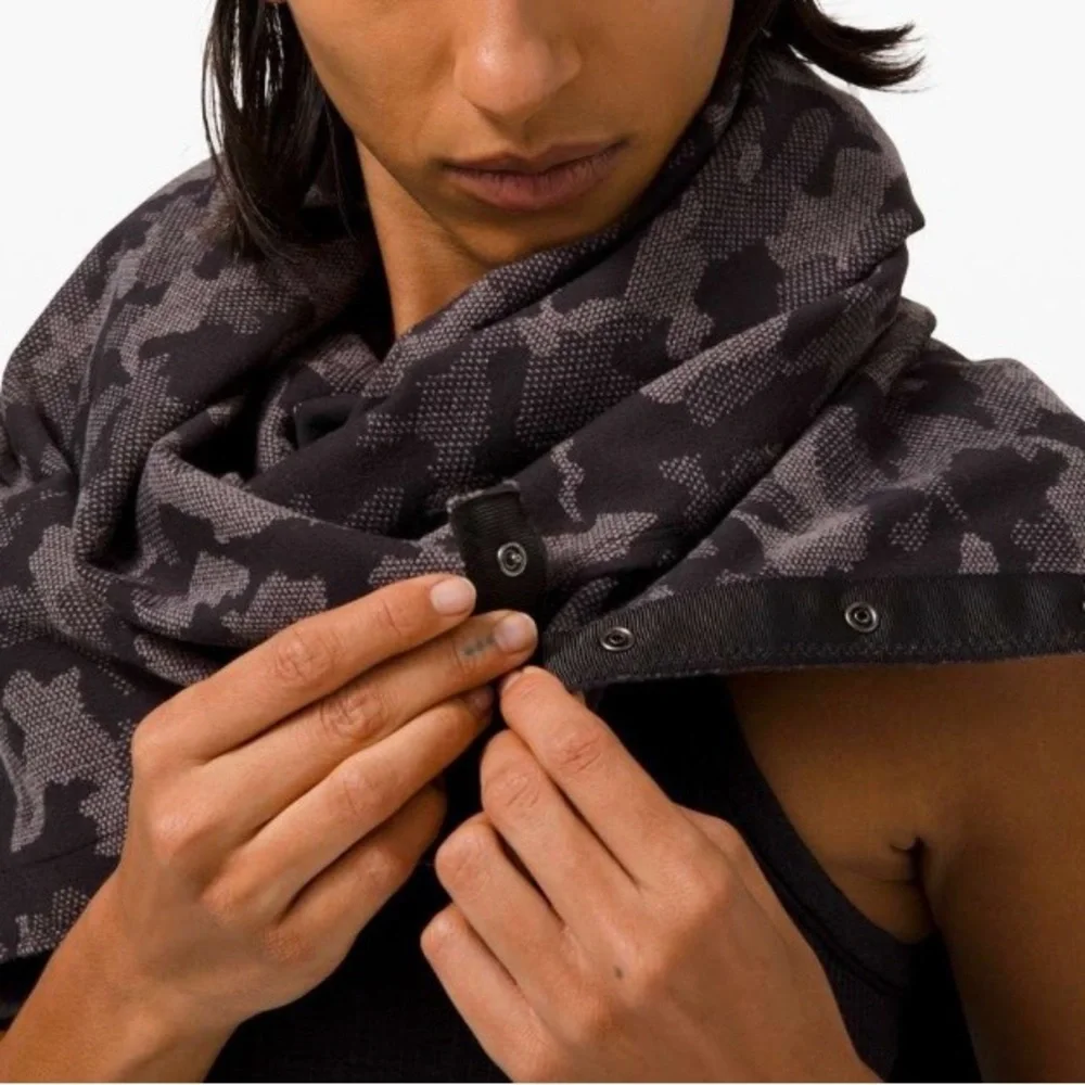 2021 Lululemon Vinyasa Scarf Rulu Heritage Camo Jacquard Black Lunar Rock